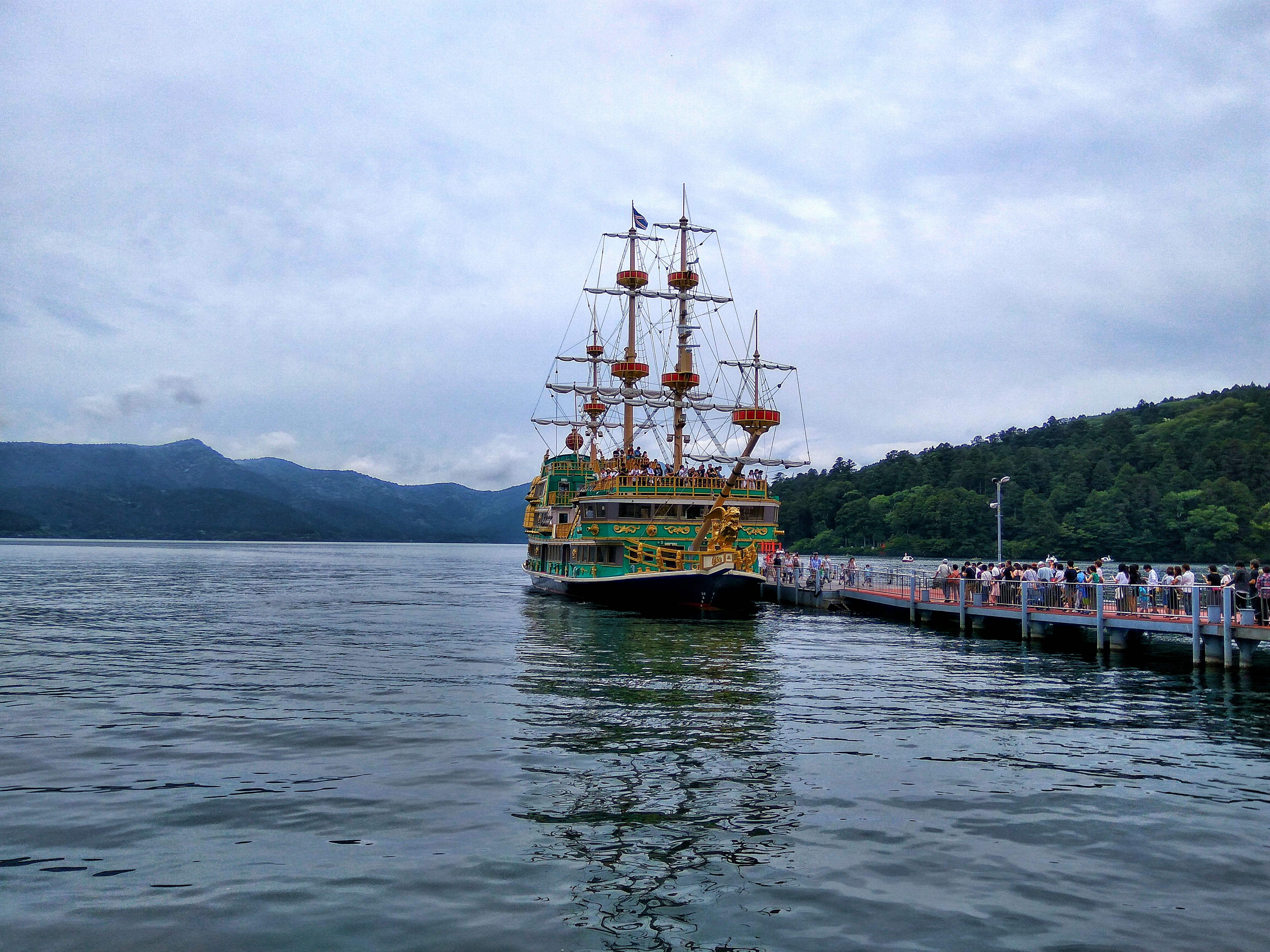 hakone lake ashi